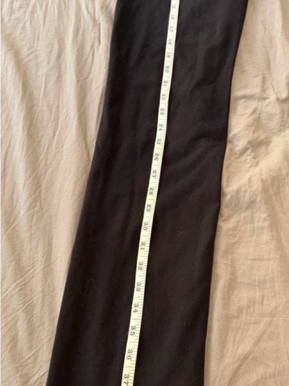 lululemon athletica Black High-Rise Leggings SZ 10 - Picture 3 of 5